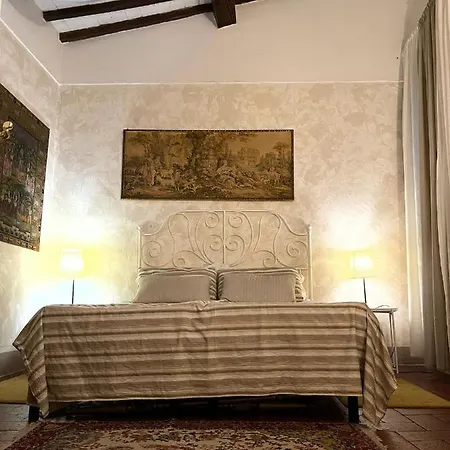 Daire San Felice House